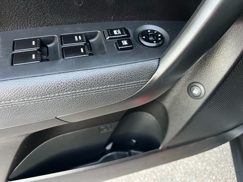 Kia Sorento LX 2WD 2011