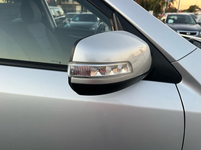 Kia Sorento LX 2WD 2011