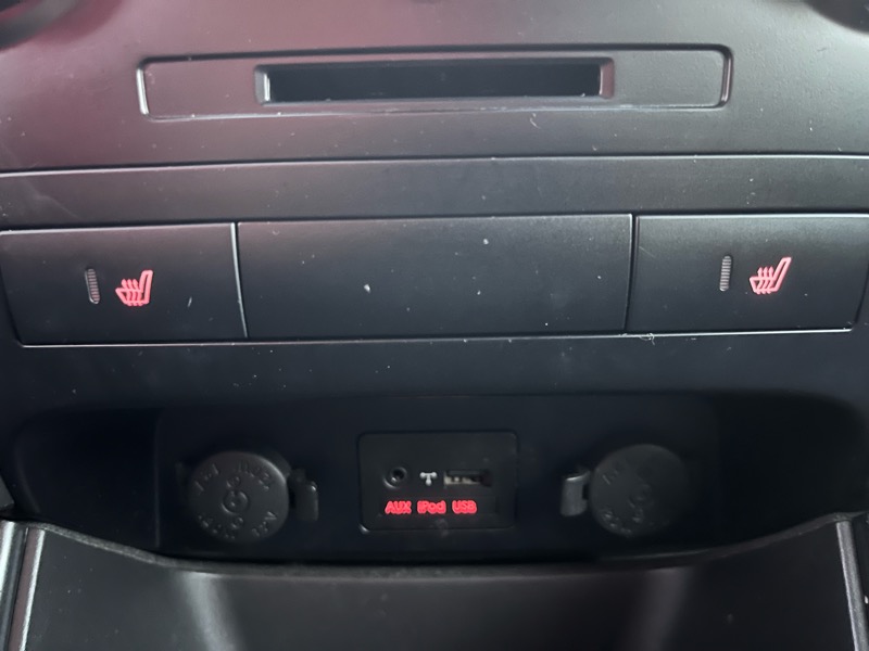 Kia Sorento LX 2WD 2011