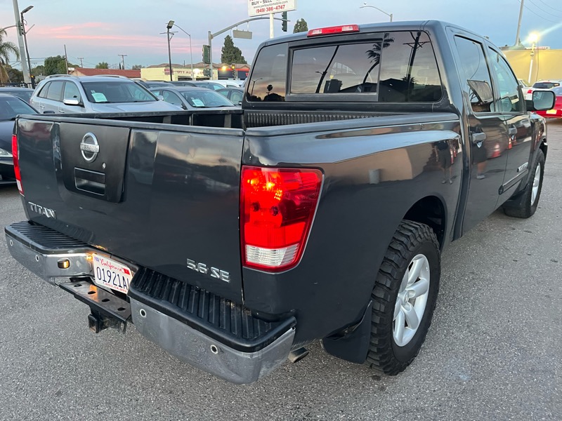 Nissan Titan LE Crew Cab 2WD SWB 2010