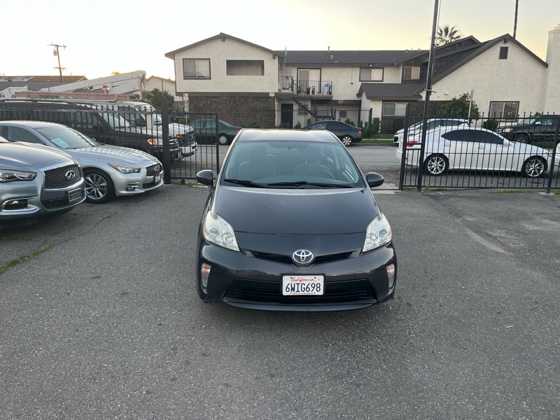 Toyota Prius Prius V 2012