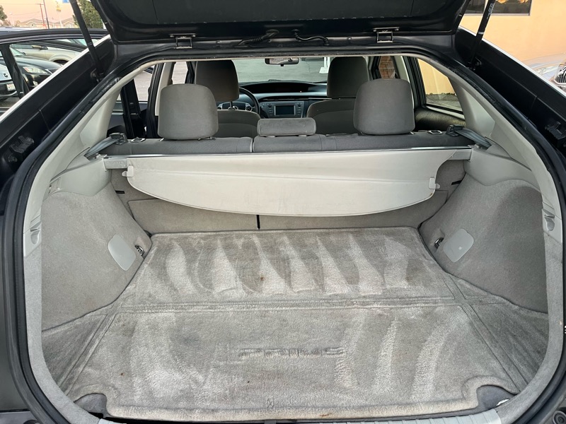 Toyota Prius Prius V 2012