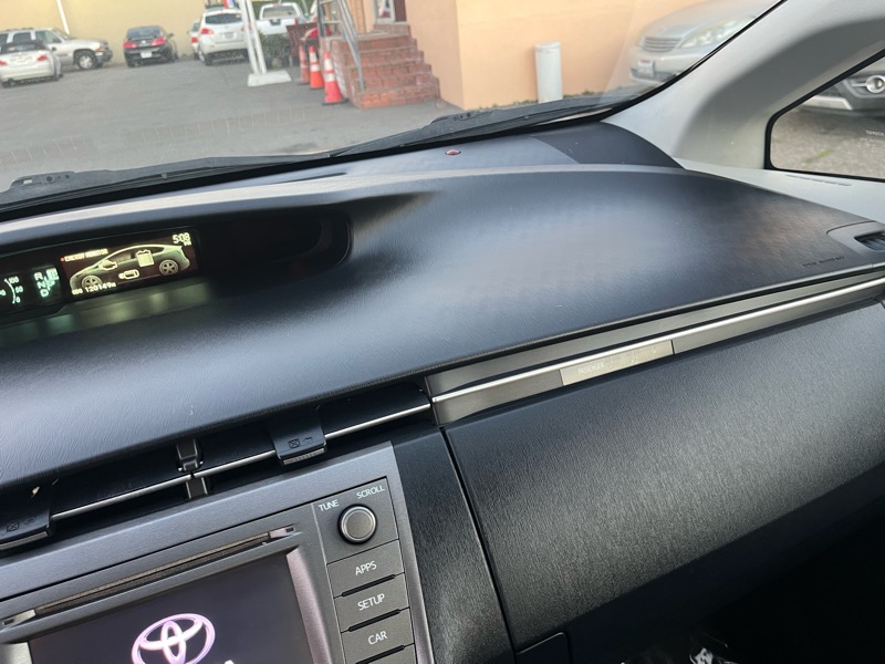 Toyota Prius Prius V 2012