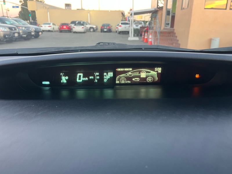 Toyota Prius Prius V 2012