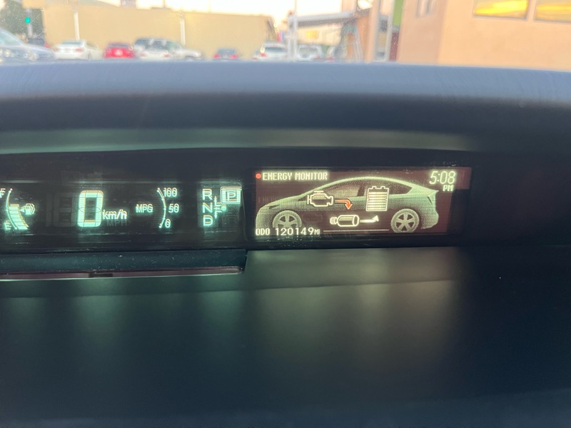 Toyota Prius Prius V 2012