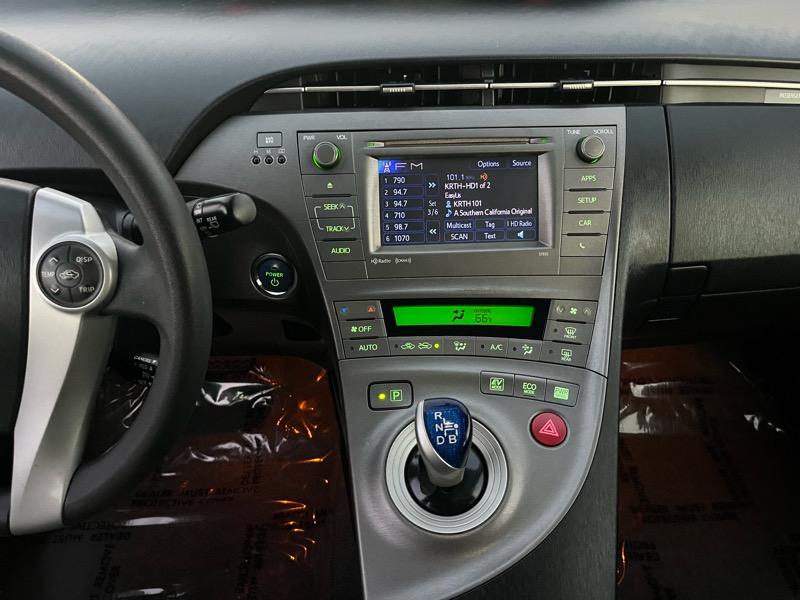 Toyota Prius Prius V 2012