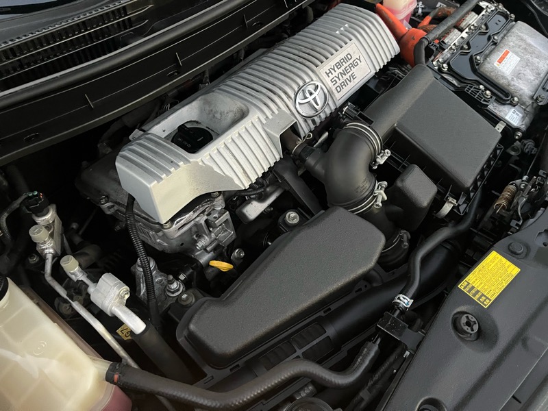 Toyota Prius Prius V 2012