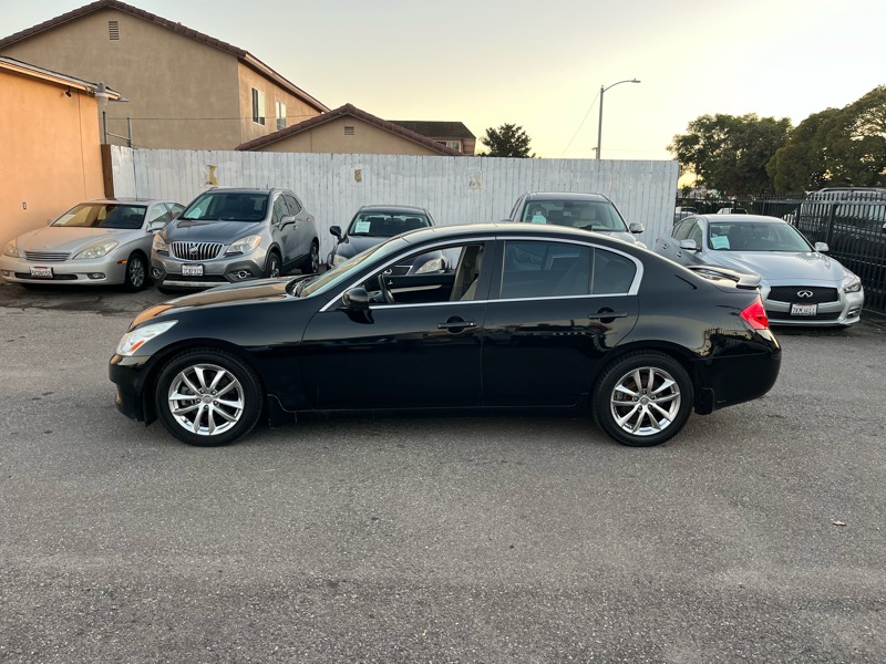 Infiniti G35 Base 2008
