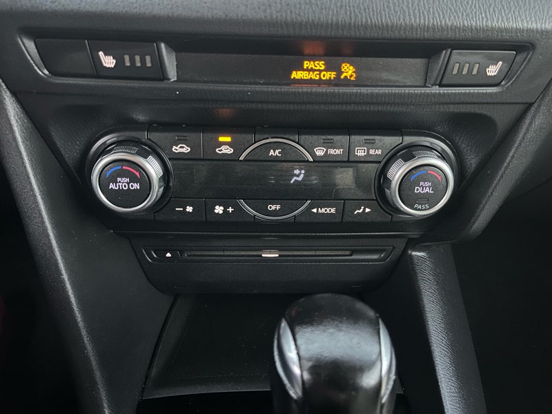 Mazda MAZDA3 s Grand Touring AT 5-Door 2014