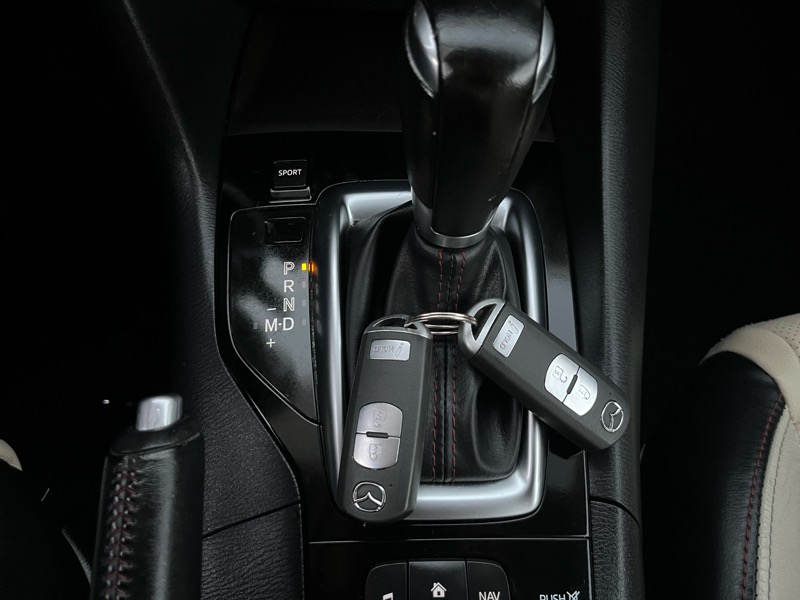 Mazda MAZDA3 s Grand Touring AT 5-Door 2014