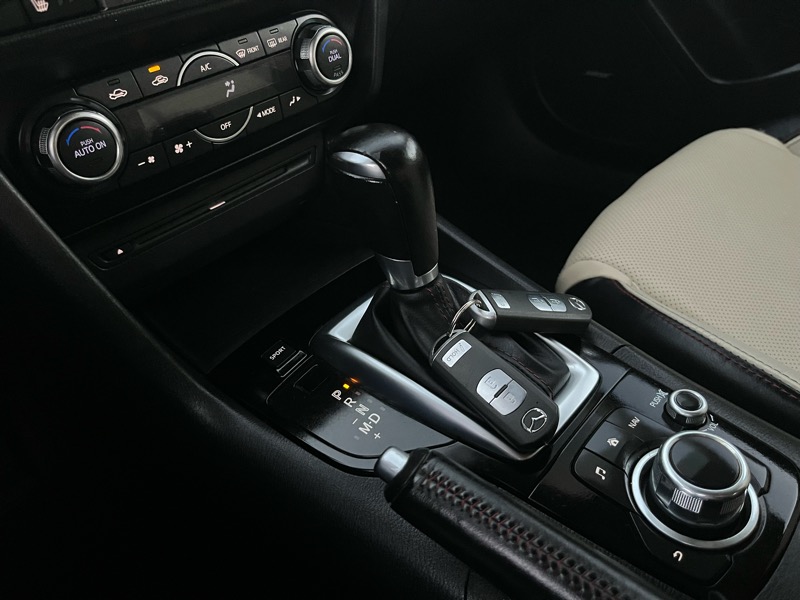 Mazda MAZDA3 s Grand Touring AT 5-Door 2014