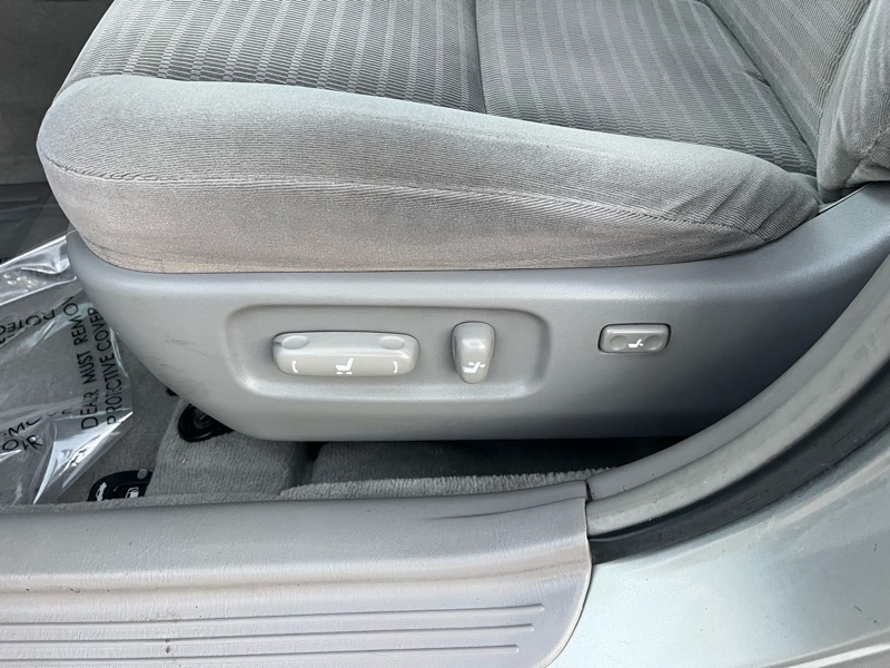 Toyota Camry LE 2005