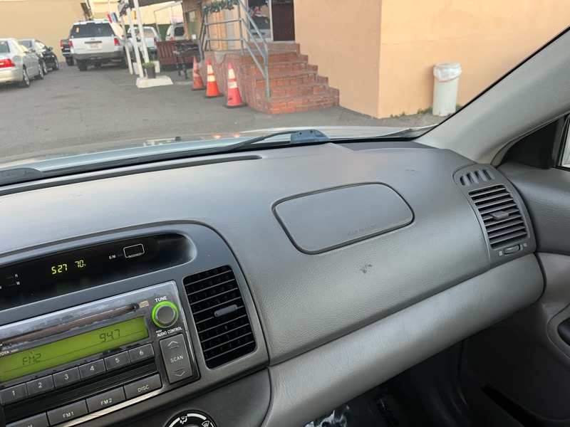 Toyota Camry LE 2005