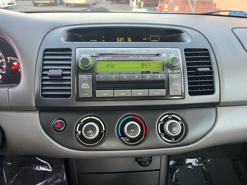 Toyota Camry LE 2005