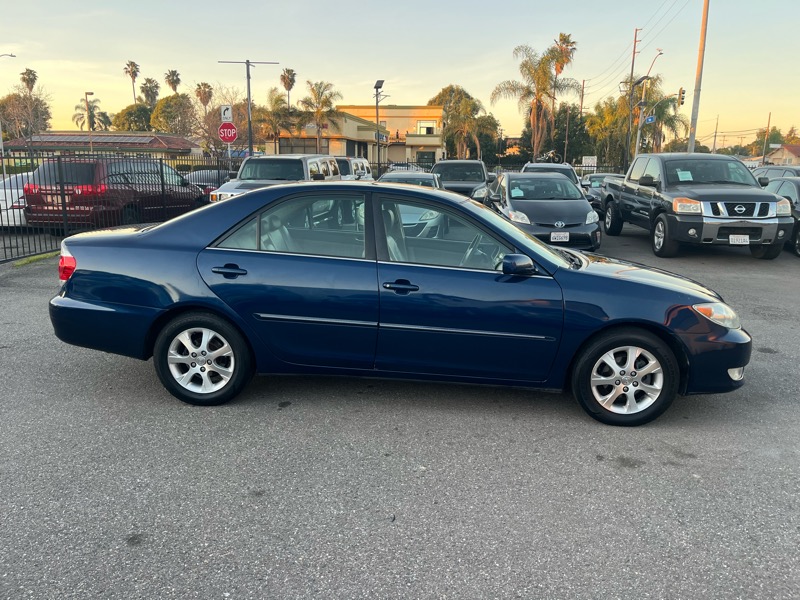 Toyota Camry Standard 2006