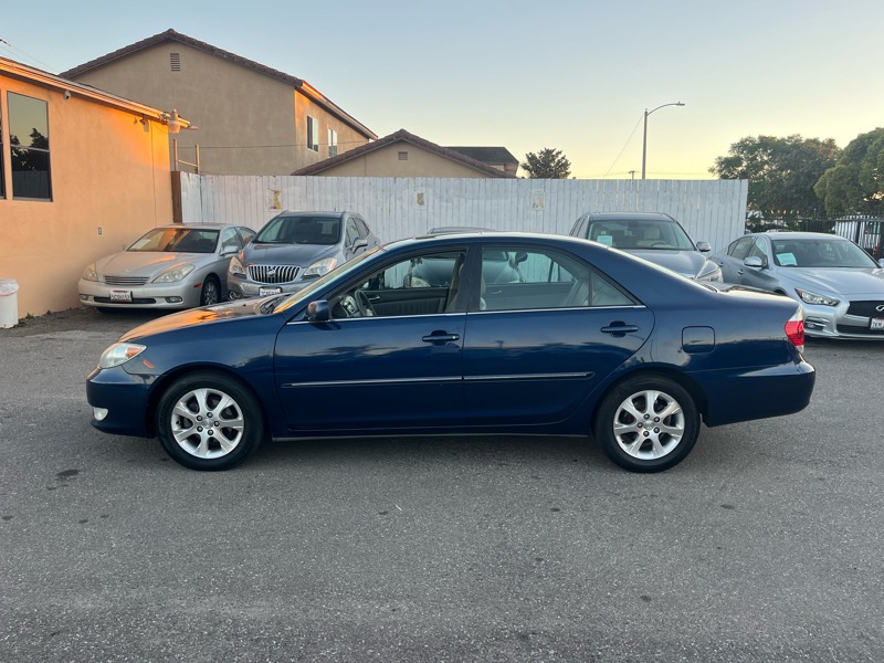 Toyota Camry Standard 2006