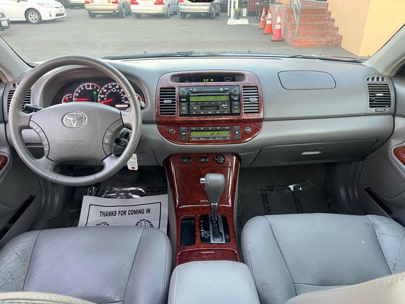 Toyota Camry Standard 2006