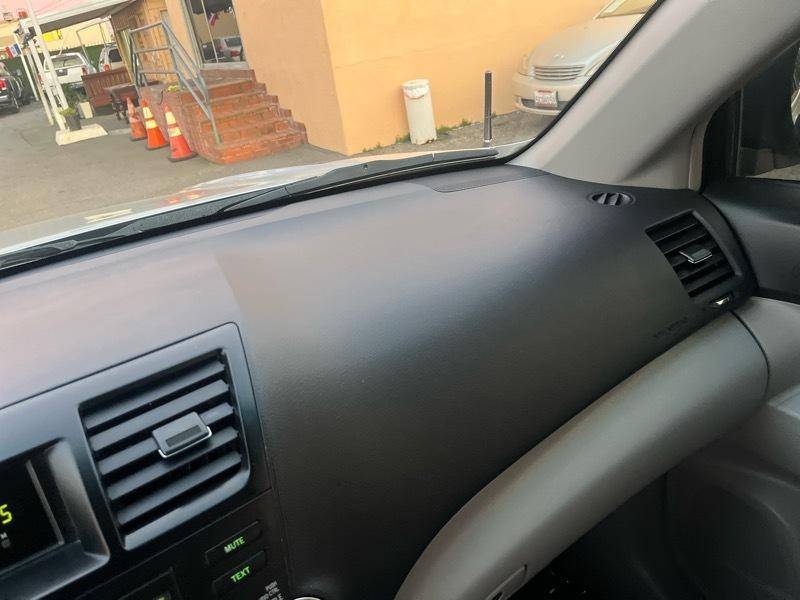 Toyota Highlander Base 2WD 2009