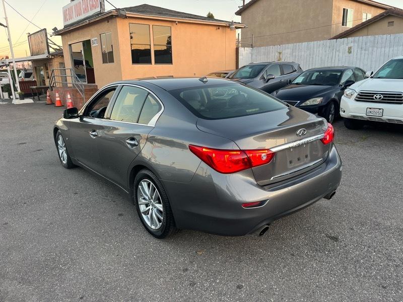 Infiniti Q50 Base 2015