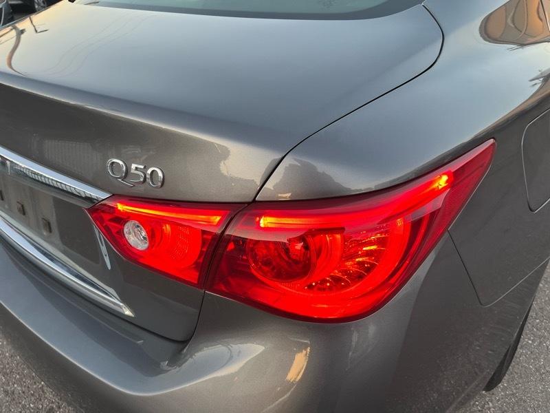 Infiniti Q50 Base 2015