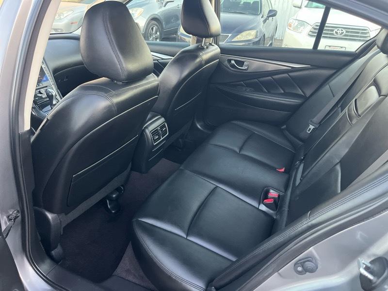 Infiniti Q50 Base 2015