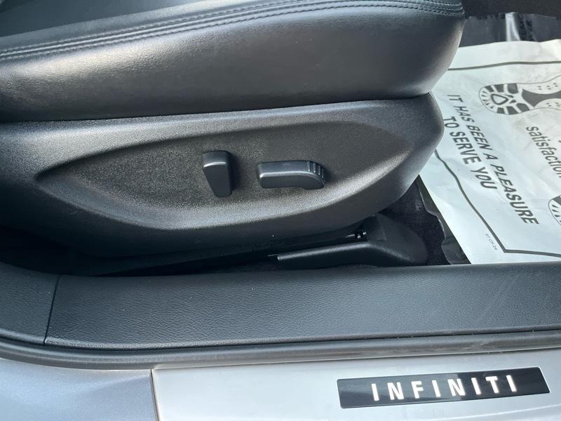 Infiniti Q50 Base 2015