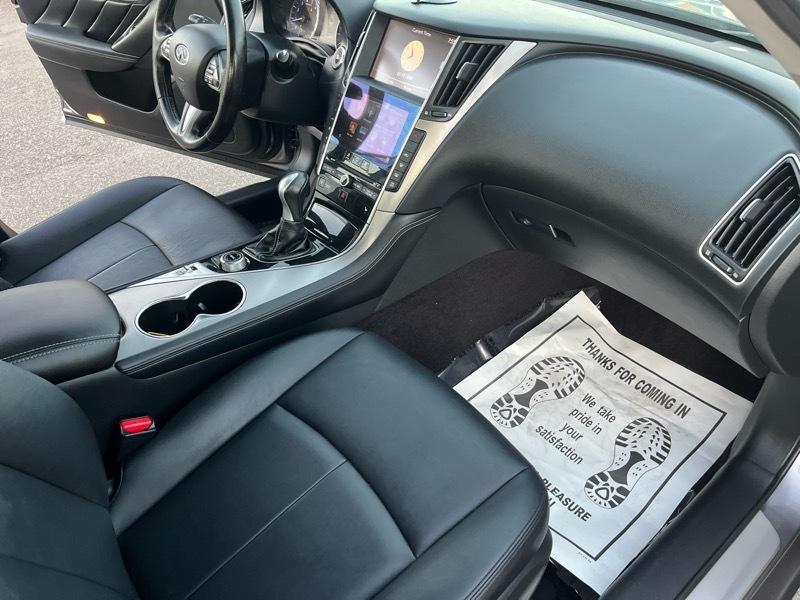 Infiniti Q50 Base 2015