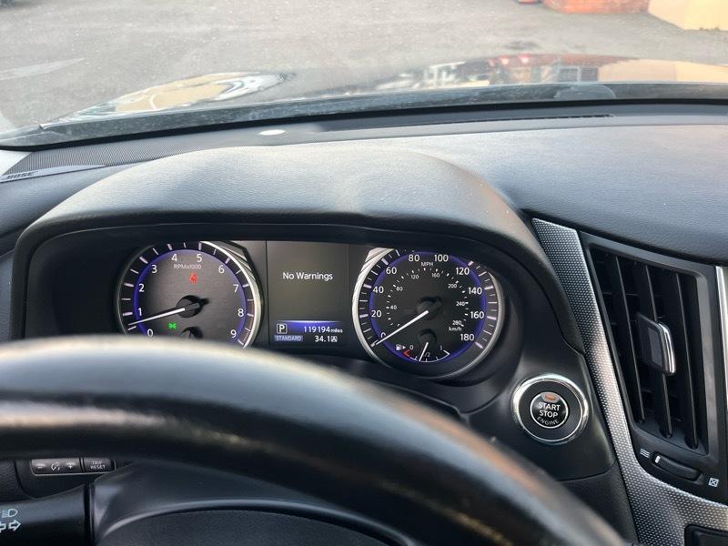 Infiniti Q50 Base 2015