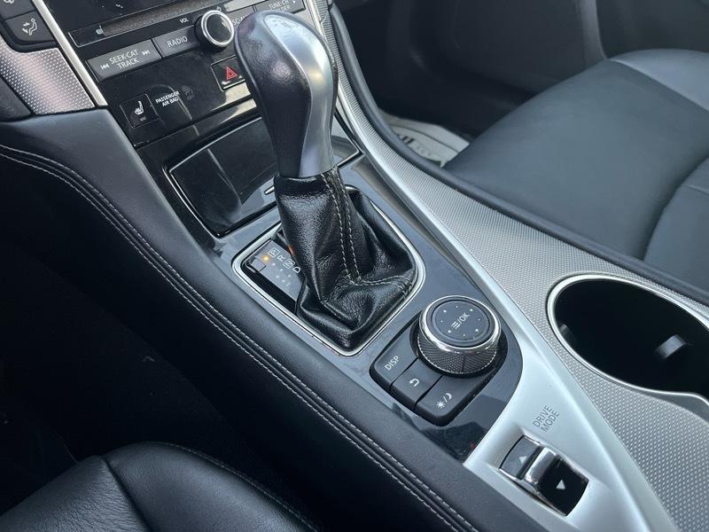 Infiniti Q50 Base 2015