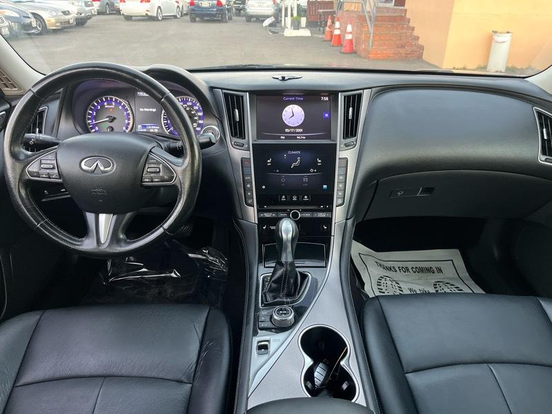 Infiniti Q50 Base 2015