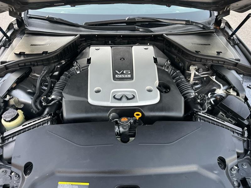 Infiniti Q50 Base 2015