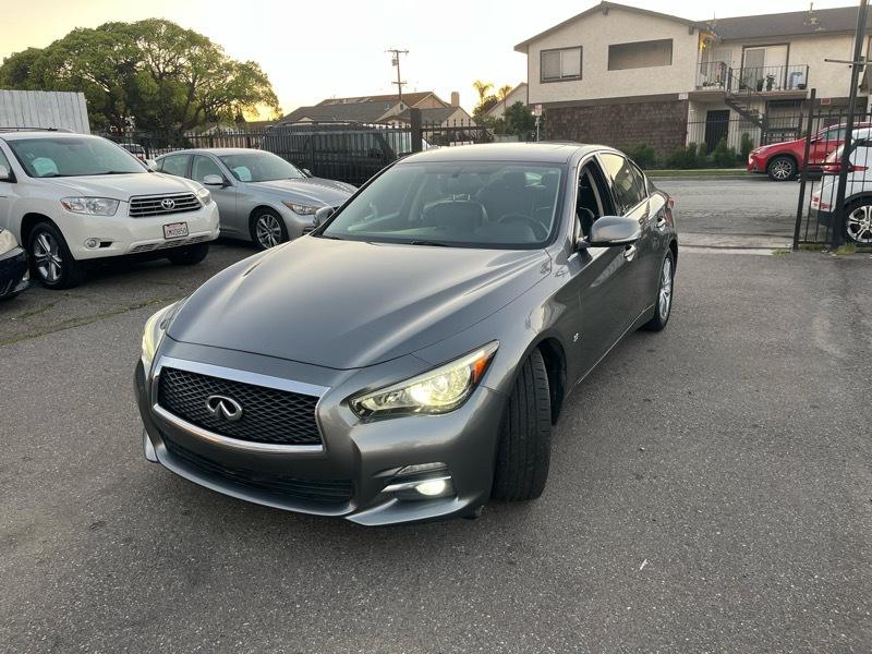 Infiniti Q50 Base 2015