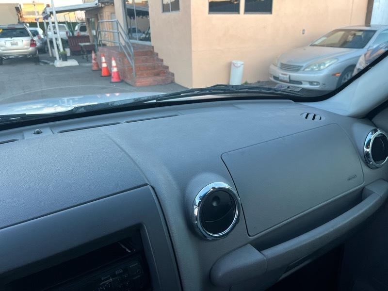 Ford Expedition XLS 2WD 2006