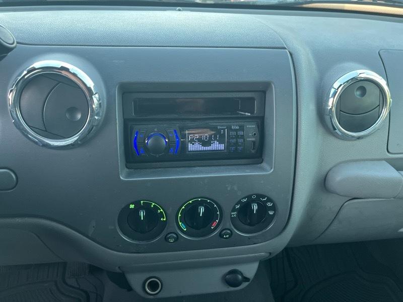 Ford Expedition XLS 2WD 2006