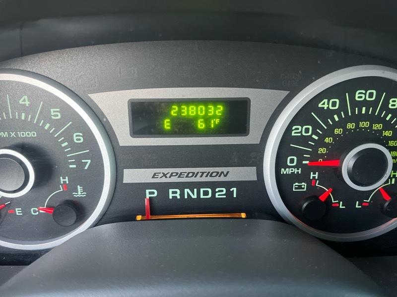 Ford Expedition XLS 2WD 2006