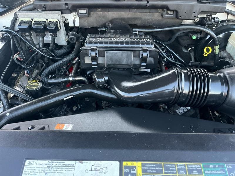 Ford Expedition XLS 2WD 2006