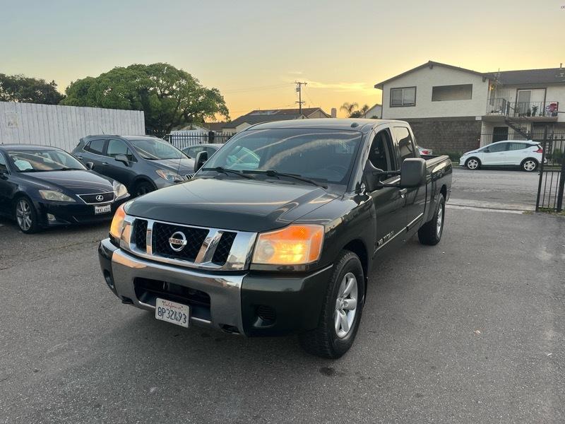 2008 Nissan Titan LE Crew Cab 2WD LWB