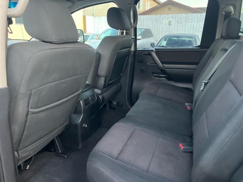 Nissan Titan LE Crew Cab 2WD LWB 2008