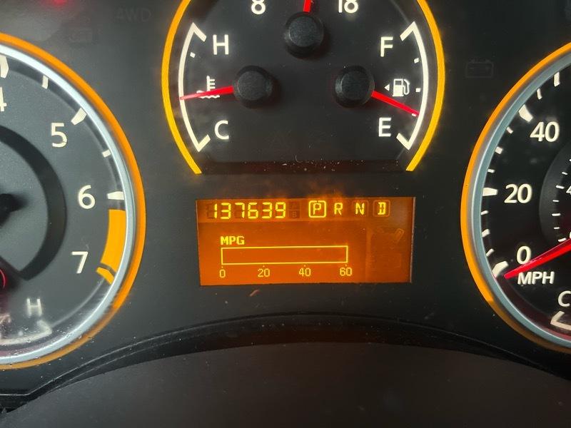 Nissan Titan LE Crew Cab 2WD LWB 2008