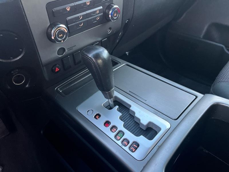 Nissan Titan LE Crew Cab 2WD LWB 2008