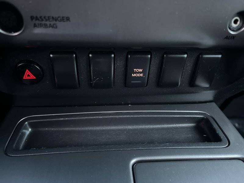 Nissan Titan LE Crew Cab 2WD LWB 2008