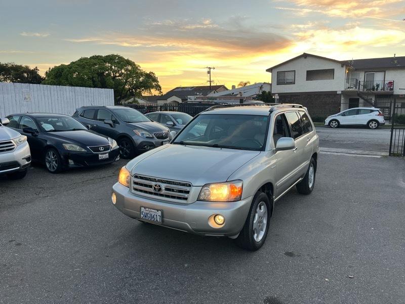 Toyota Highlander Limited V6 2WD 2006