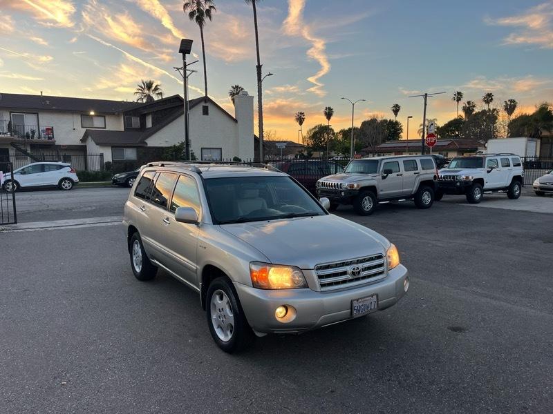 Toyota Highlander Limited V6 2WD 2006