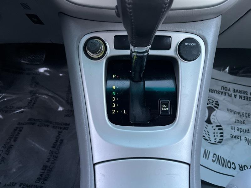 Toyota Highlander Limited V6 2WD 2006