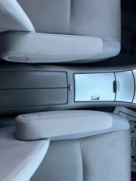 Toyota Highlander Limited V6 2WD 2006