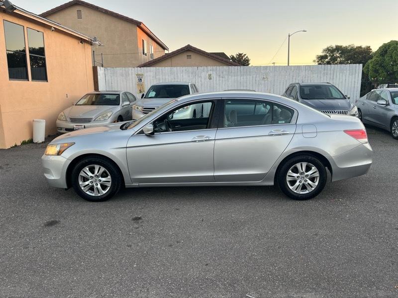 Honda Accord LX-P Sedan AT 2010