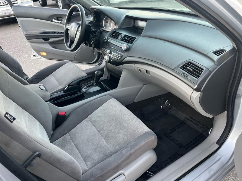 Honda Accord LX-P Sedan AT 2010