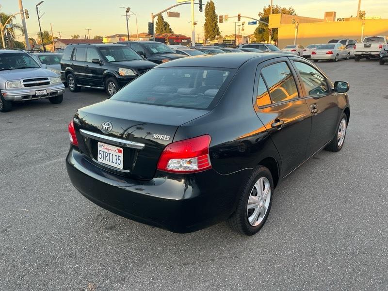 Toyota Yaris Sedan 2007