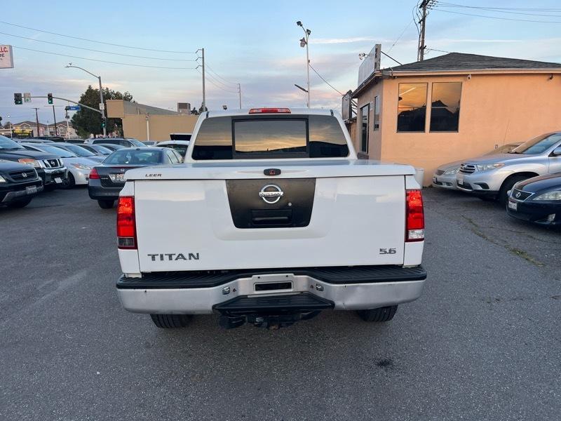 Nissan Titan XE Crew Cab 4WD 2005