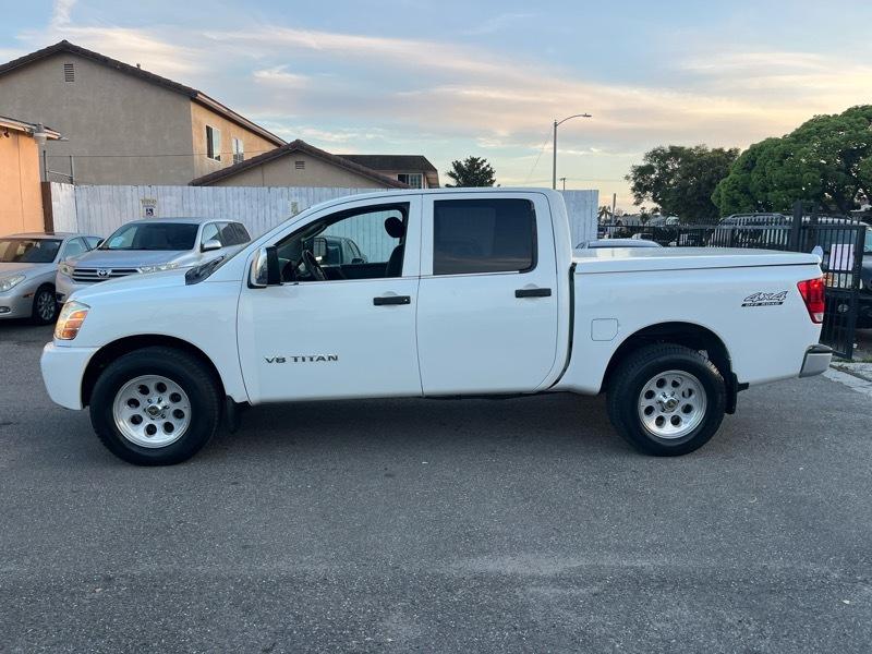 Nissan Titan XE Crew Cab 4WD 2005